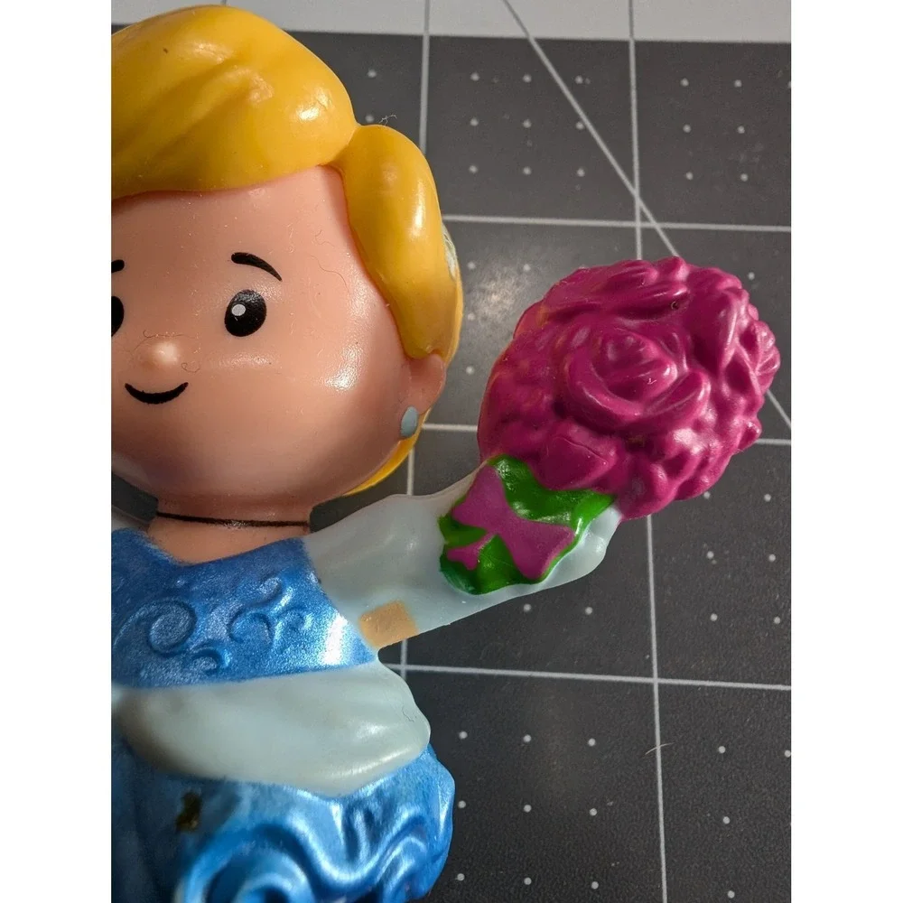 Little People lot 3 Cinderella bright pink flower Prince & Bonus Barbie Beach